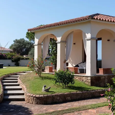 Nadine Мурта-Мария