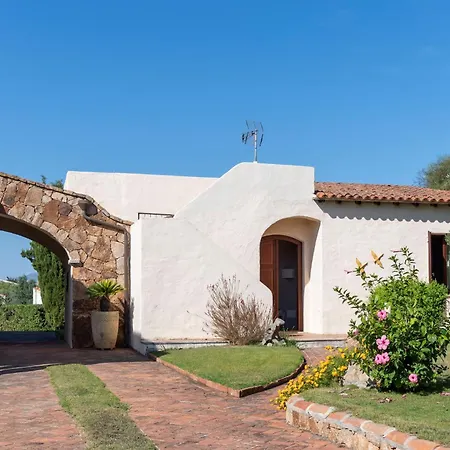 Villa Nadine Murta Maria