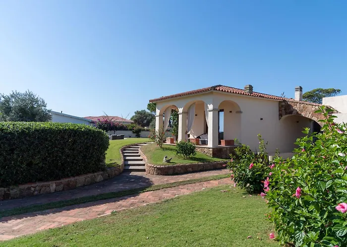 Nadine Villa Murta Maria